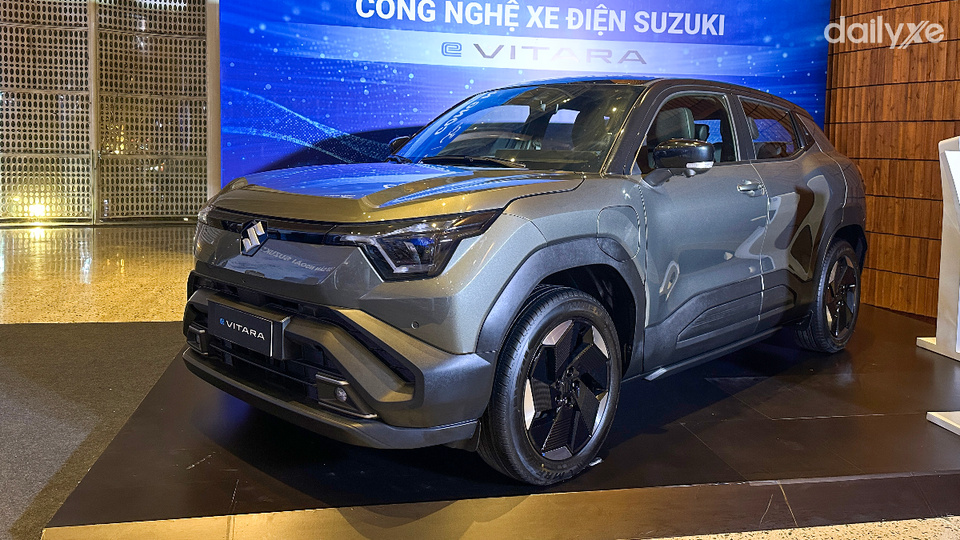 Ngoại thất vuông vức mang hơi hướng hiện đại