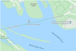 Tài xế rơi xuống sông vì tin vào Google Maps