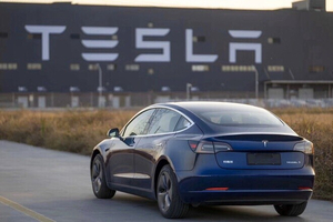 Tesla bắt đầu bán ra ôtô điện sản xuất tại Trung Quốc