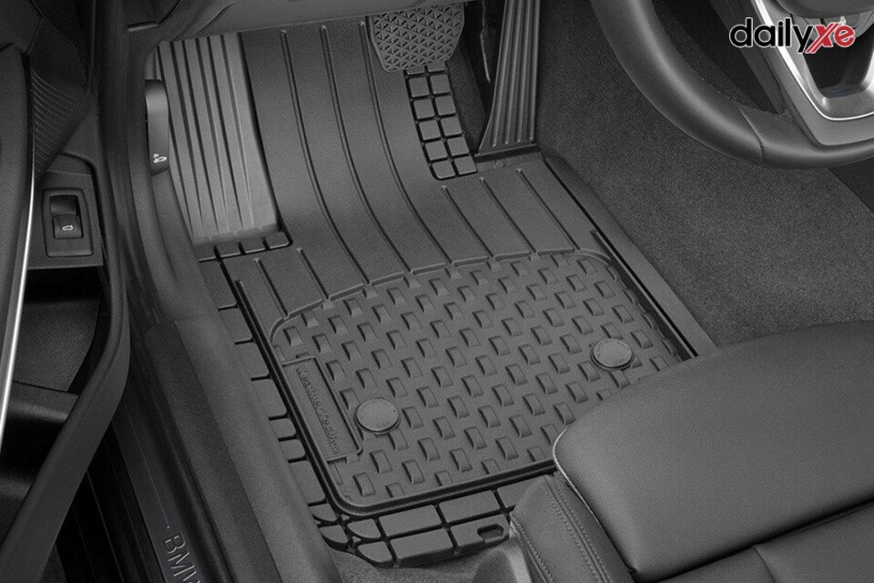 Thảm lót sàn ô tô bằng simili