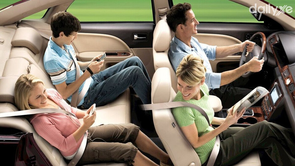 Người trên xe phải thắt dây an toàn tại vị trí có trang bị dây an toàn