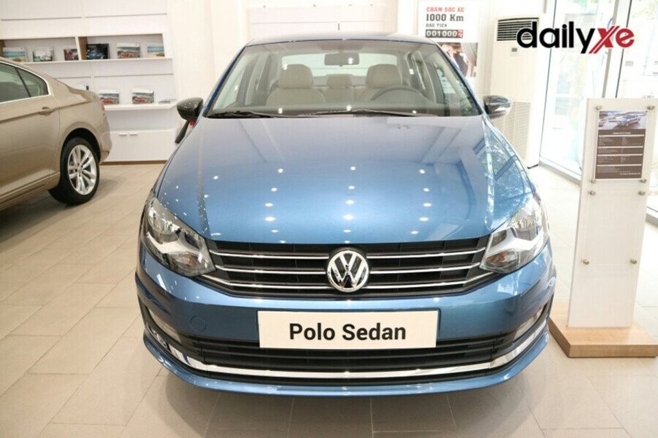 Volkswagen Polo Sedan vận hành mạnh mẽ