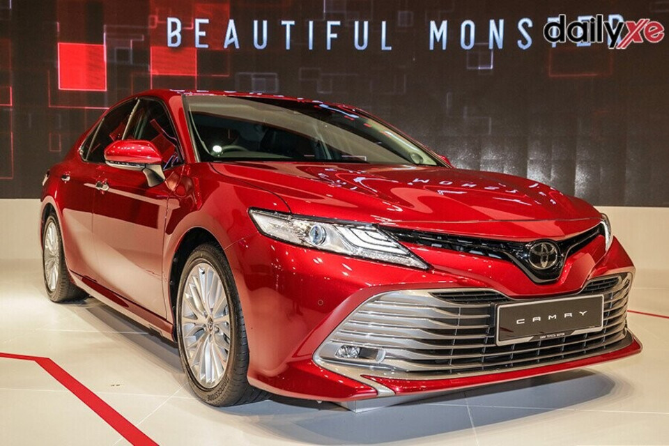 Toyota Camry thiết kế sang trọng Toyota Camry thiết kế sang trọng