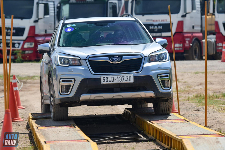 thu-thach-gioi-han-off-road-cung-subaru-forester-2020 thu-thach-gioi-han-off-road-cung-subaru-forester-2020