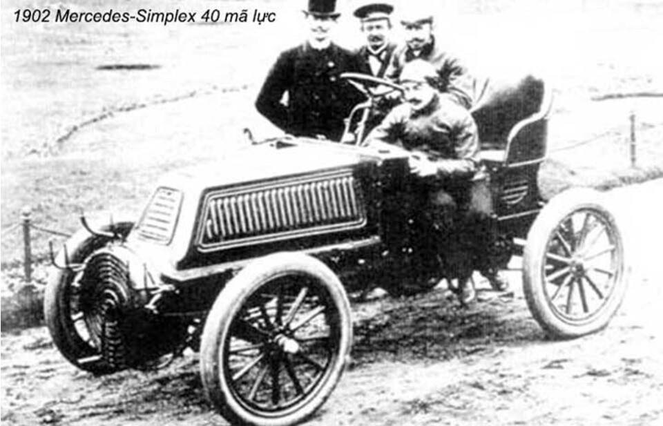 Các kỹ sư thiết kế