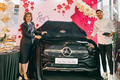 Tiếp bước Quang Hải, Đoàn Văn Hậu tậu Chiếc xe vào việc nhanh Mercedes-Benz GLC 300