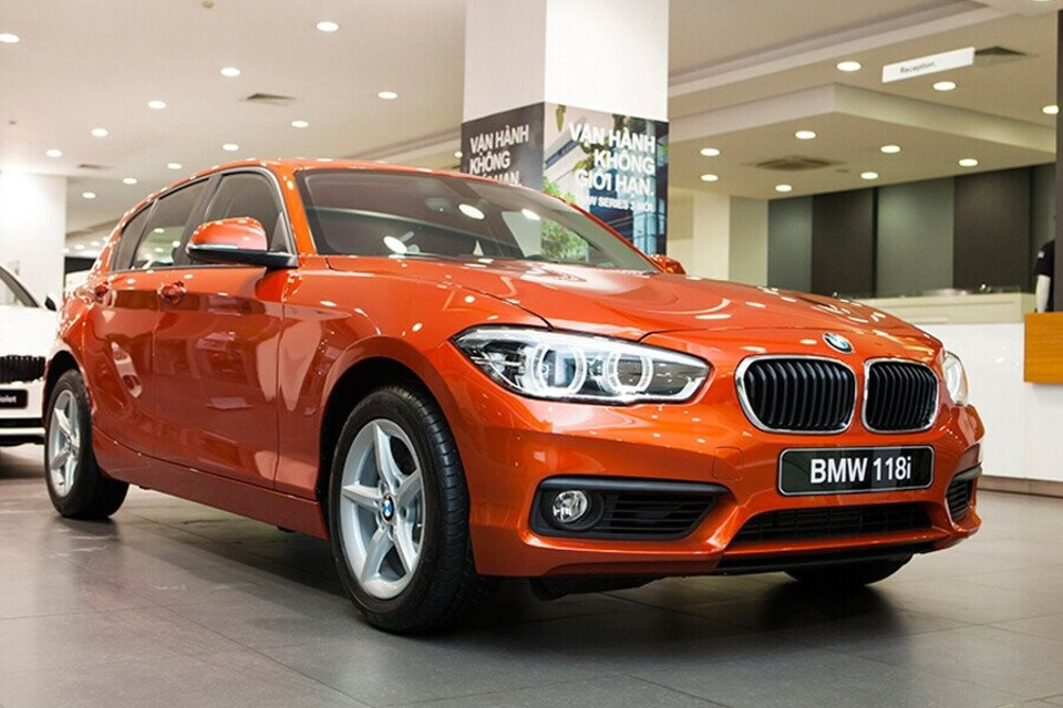 BMW 118i cảm giác lái linh hoạt và dễ điều khiển với kiểu dáng thể thao, hiện đại BMW 118i cảm giác lái linh hoạt và dễ điều khiển với kiểu dáng thể thao, hiện đại