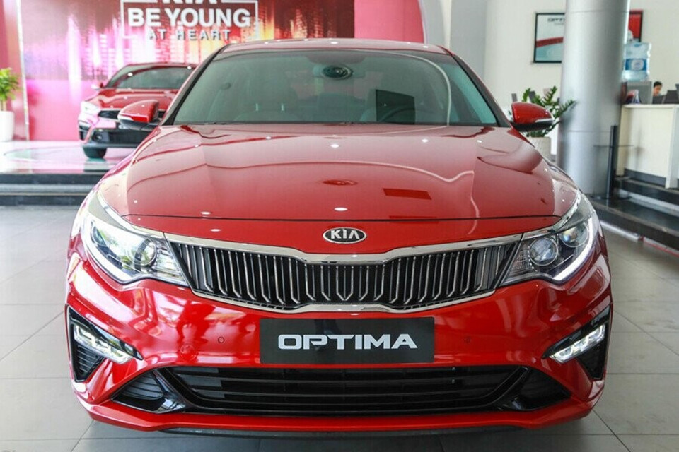 KIA Optima facelift 2.0 AT thiết kế phong cách thể thao