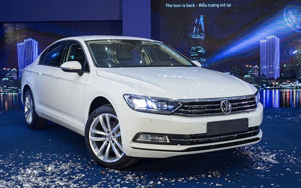 Thiết kế lịch lãm cùng với cảm giác “đam mê” mà chiếc xe mang lại cho người cầm lái Thiết kế lịch lãm cùng với cảm giác “đam mê” mà chiếc xe mang lại cho người cầm lái