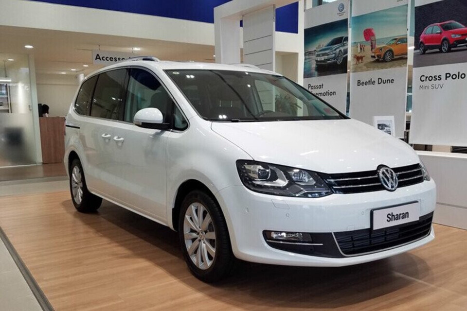 Ấn tượng cho người ngồi trong khoan nội thất của Volkswagen Sharan đó là sự rộng rãi tuyệt đối Ấn tượng cho người ngồi trong khoan nội thất của Volkswagen Sharan đó là sự rộng rãi tuyệt đối