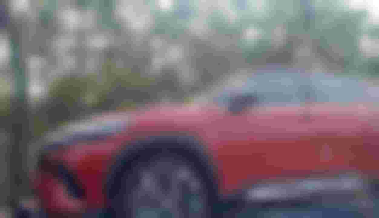 toyota corolla cross 2022 ban the thao bi bat gap tai viet nam, so ke hyundai tucson vua ra mat
