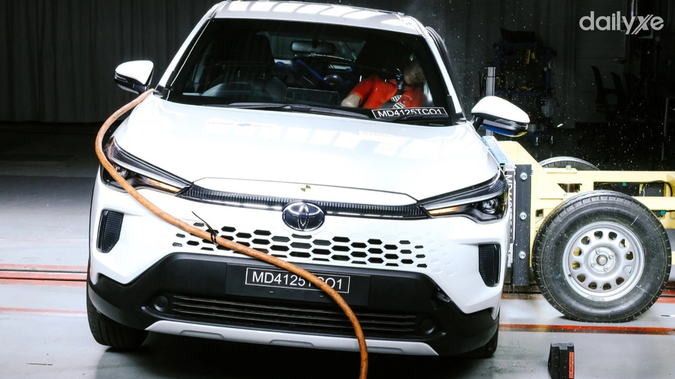 Toyota Corolla Cross bán tại châu Phi chỉ đạt 2 sao Global NCAP do thiếu túi khí rèm bảo vệ đầu.