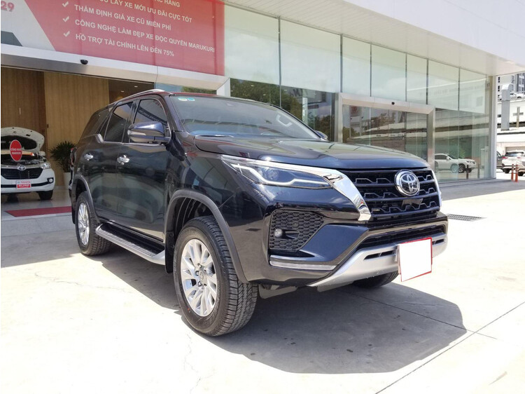 Toyota Fortuner 2021 chạy 35km đã rao bán và sự thật bất ngờ toyota fortuner 2021 chay 35km da rao ban va su that bat ngo
