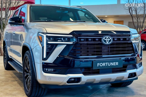 Toyota Fortuner 2026 lộ diện: Thay đổi toàn diện sau gần 10 năm