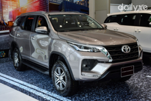 Toyota Fortuner 2.4AT 4x2 (Máy dầu)