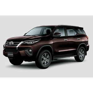 Toyota Fortuner 2.4 MT 4x2 (Máy dầu)