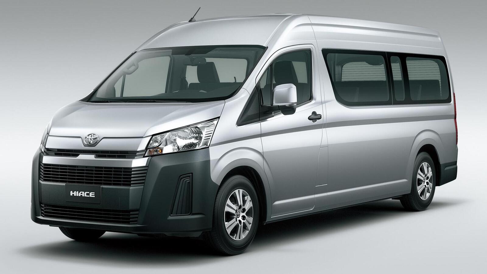 Toyota giới thiệu Hiace thế hệ mới: Đổi mới thiết kế, tăng kích thước, nội  thất cao cấp hơn