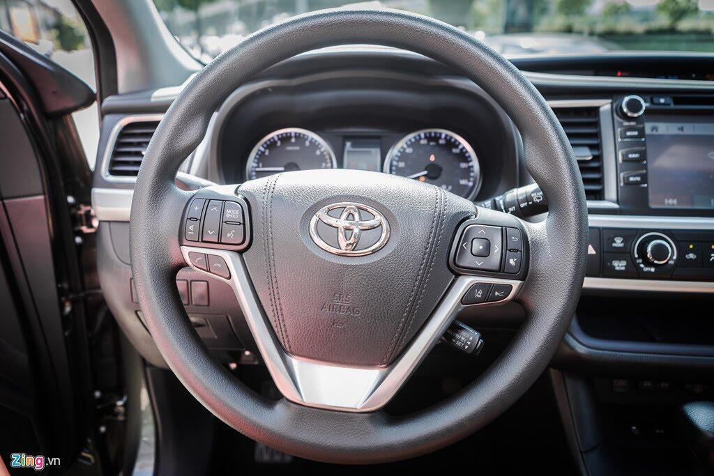 Toyota Highlander lên nhiều phụ kiện giá hơn 3 tỷ tại Việt Nam - Hình 6