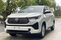 Toyota Innova Cross (Máy xăng)