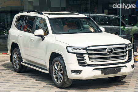 Toyota Land Cruiser 300 (Máy xăng) Toyota Land Cruiser 300 (Máy xăng)