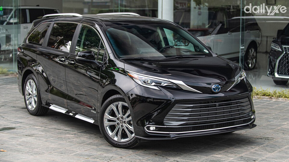Toyota Sienna sở hữu diện mạo sang trọng và hiện đại