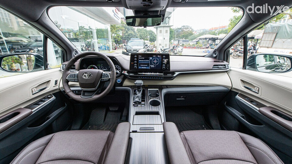 Không gian bên trong thiết kế đơn giản, ít chi tiết trang trí nhưng vẫn giữ được vẻ hiện đại, cao cấp