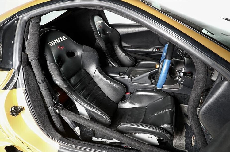 Bán đấu giá Toyota Supra động cơ V12 - Ảnh 4 Bán đấu giá Toyota Supra động cơ V12 - Ảnh 4