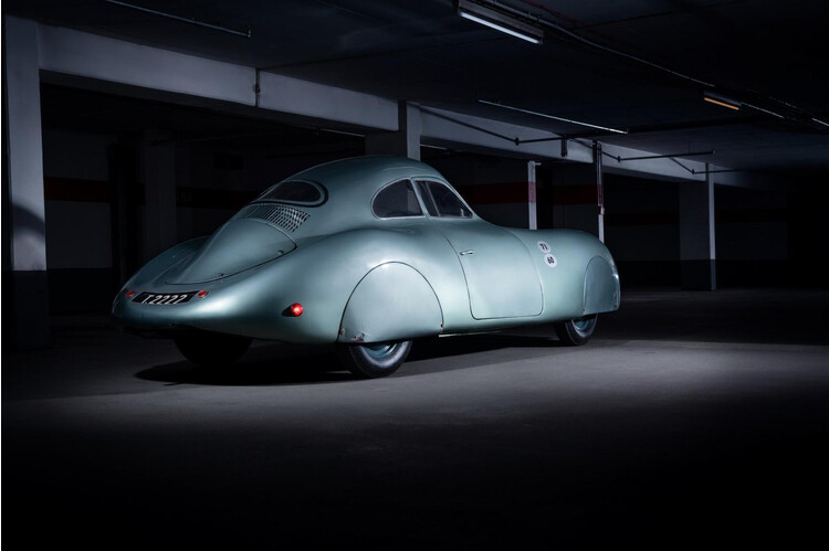 Type-64-1939-chiec-xe-ghi-dau-lich-su-quan-trong-nhat-cua-porsche-duoc-len-san-dau-gia-2.jpg Type-64-1939-chiec-xe-ghi-dau-lich-su-quan-trong-nhat-cua-porsche-duoc-len-san-dau-gia-2.jpg