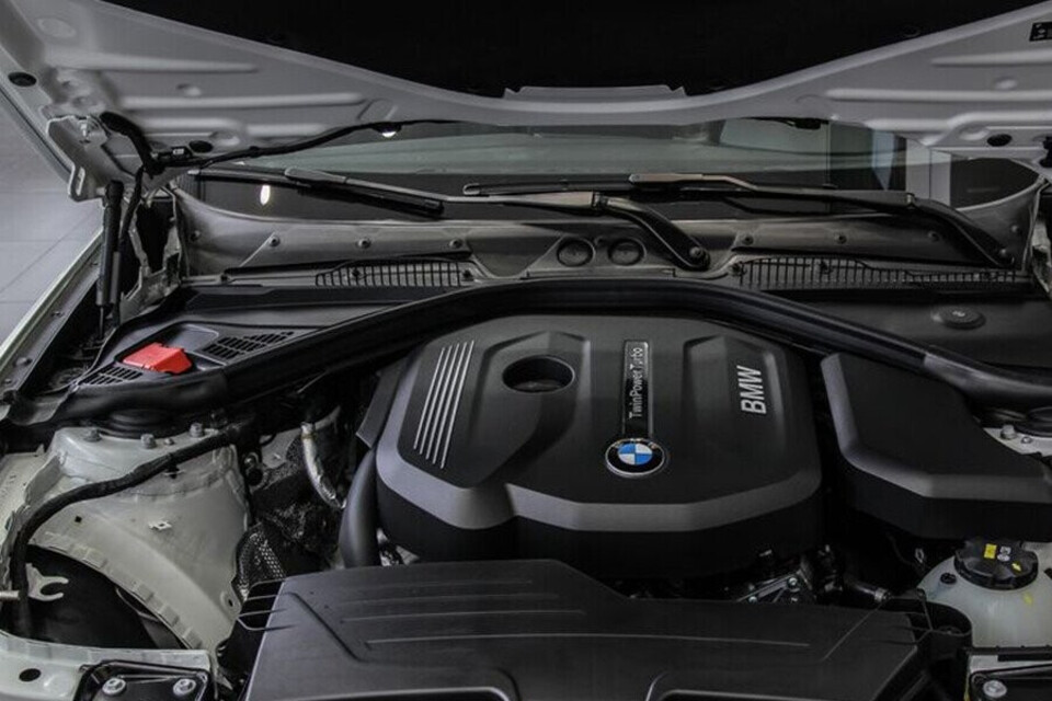Động Cơ Xăng Turbo Động Lực Kép BMW Động Cơ Xăng Turbo Động Lực Kép BMW