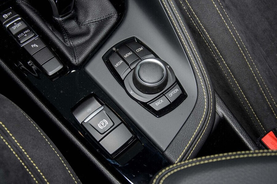 Hệ thống Driving Experience Control Hệ thống Driving Experience Control