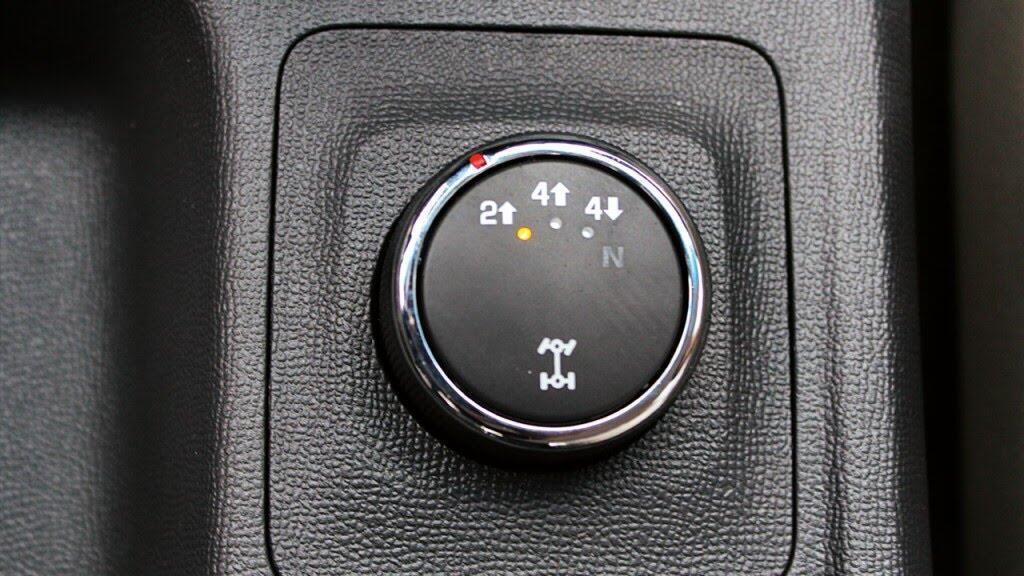 Tuỳ chỉnh dẫn động 4 bánh 4WD tiện lợi và hiệu quả. Tuỳ chỉnh dẫn động 4 bánh 4WD tiện lợi và hiệu quả.