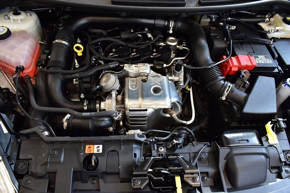 Động cơ EcoBoost dung tích 1.0L Động cơ EcoBoost dung tích 1.0L