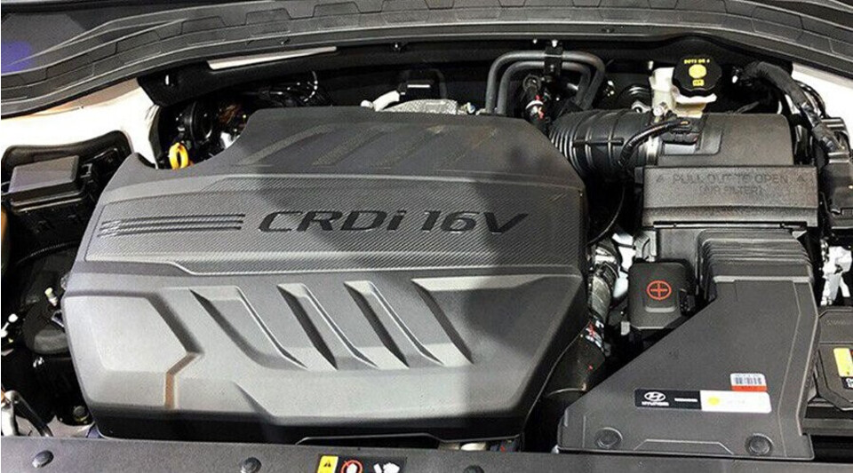 Động cơ SantaFe vận hành mạnh mẽ