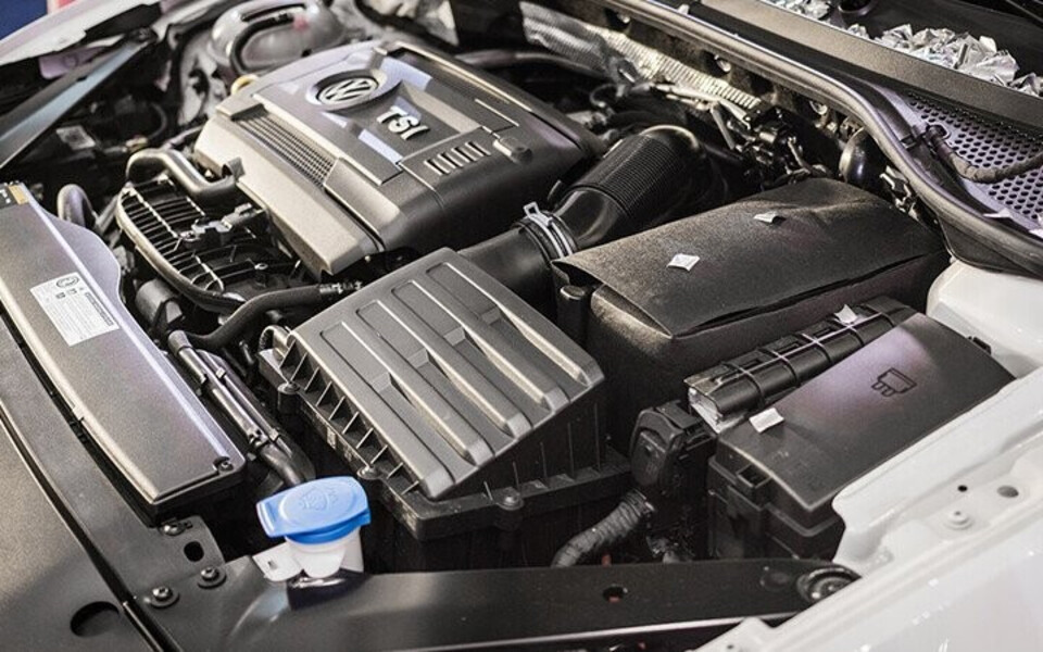 Xe được trang bị động cơ phun xăng trực tiếp có tăng áp khí nạp TSI Xe được trang bị động cơ phun xăng trực tiếp có tăng áp khí nạp TSI