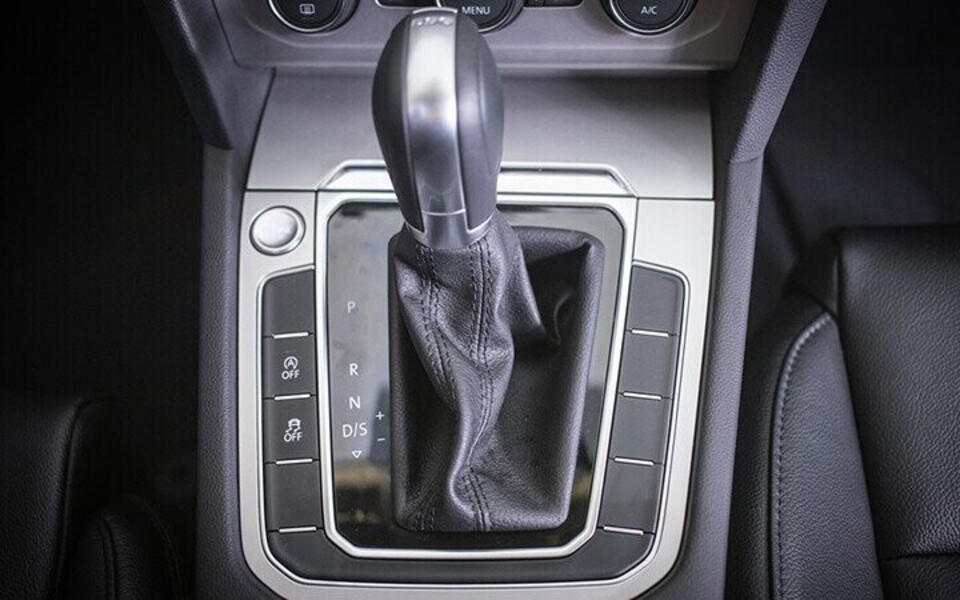 Hộp số tích hợp chức năng sang số thể thao Hộp số tích hợp chức năng sang số thể thao