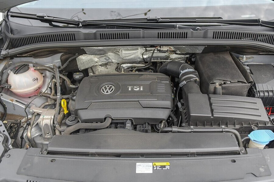 Volkswagen trang bị cho Sharan động cơ xăng tăng áp TSI 2.0 công suất 220 mã lực Volkswagen trang bị cho Sharan động cơ xăng tăng áp TSI 2.0 công suất 220 mã lực