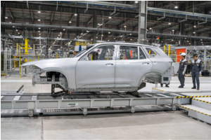 VinFast đã sản xuất thành công thân vỏ của xe SUV Lux SA 2.0