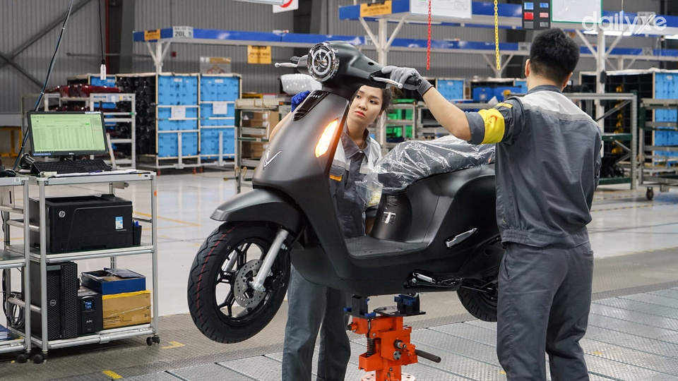 VinFast hỗ trợ chủ xe bị ảnh hưởng bởi bão lũ