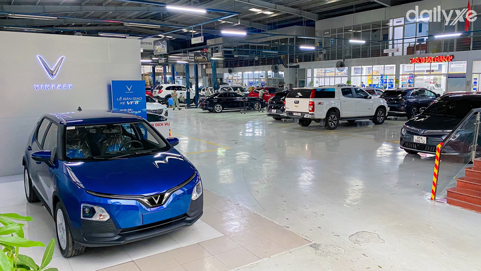 Xưởng dịch vụ rộng lớn