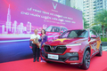 VinFast tặng xe Lux SA2.0 cho HLV Park Hang-Seo
