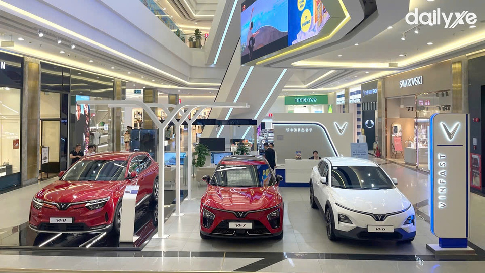 Phòng trưng bày sản phẩm khang trang