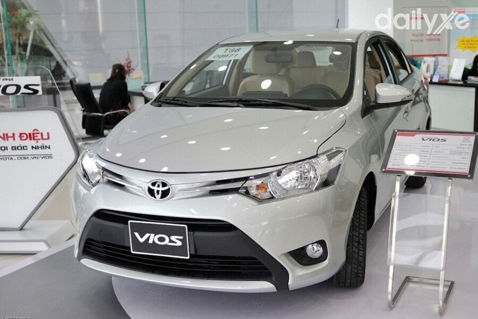 Toyota Vios là lựa chọn nổi bật nếu bạn còn phân vân 200 - 250 triệu nên mua xe ô tô gì