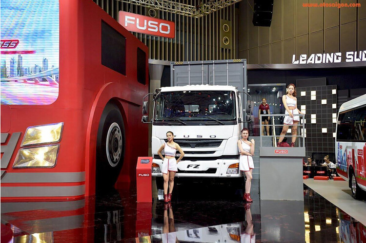 [VMS 2017]    150.000 lượt khách tham quan Vietnam Motor Show - Hình 4