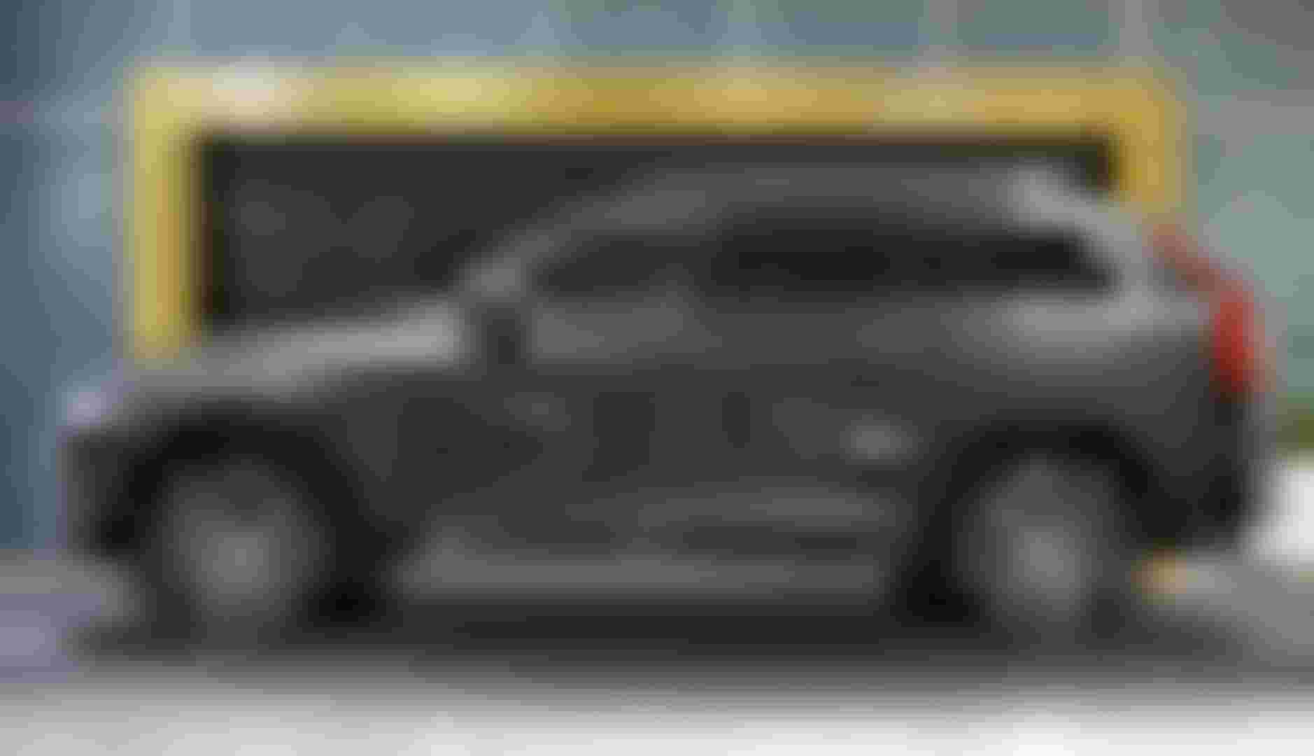 voi khoang 4,5 ty dong, chon volvo xc90 hay land rover discovery?