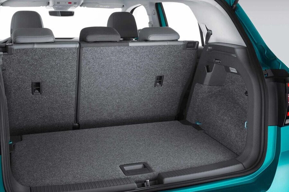 Khoang hành lý rộng rãi Khoang hành lý rộng rãi