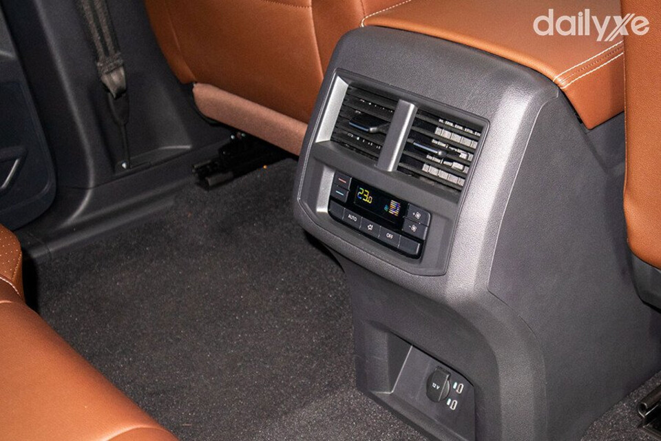 Volkswagen Teramont cửa gió điều hàng ghế sau