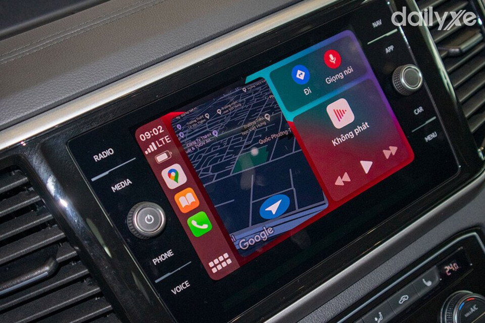 Ngoại thất thiết kề sang trọng Volkswagen Teramont sở hữu màn hình giải trí sắc nét