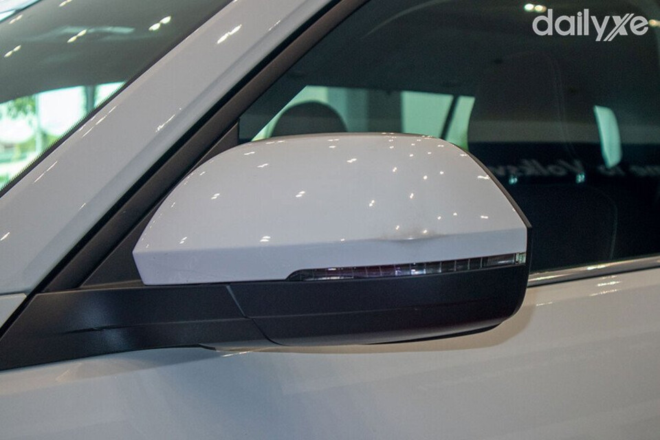 Gương chiếu hậu Volkswagen Teramont tích hợp đèn rẽ báo