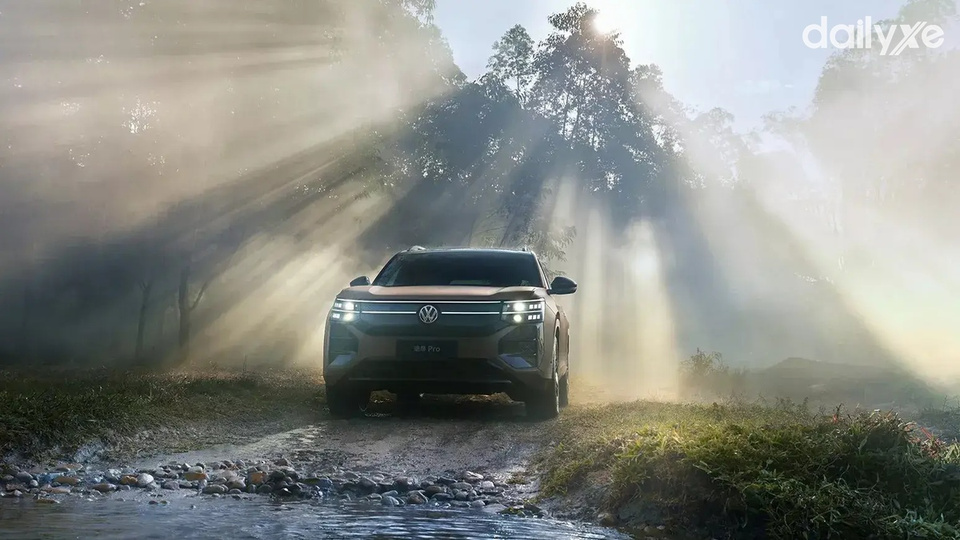 Khả năng vận hành mạnh mẽ mọi địa hình