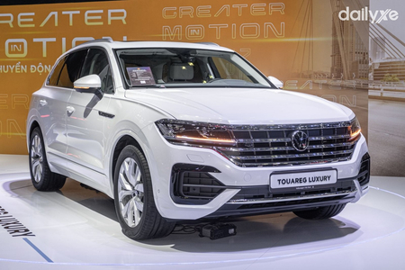 Volkswagen Touareg Elegance (Máy xăng) Volkswagen Touareg Elegance (Máy xăng)